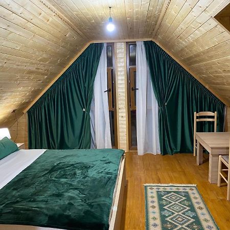 Guesthouse Demushi วัลโบเนอ ภายนอก รูปภาพ