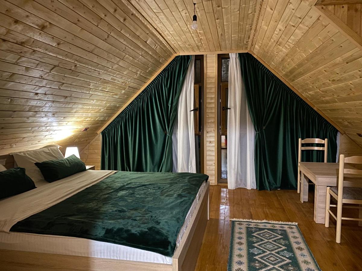 Guesthouse Demushi วัลโบเนอ ภายนอก รูปภาพ