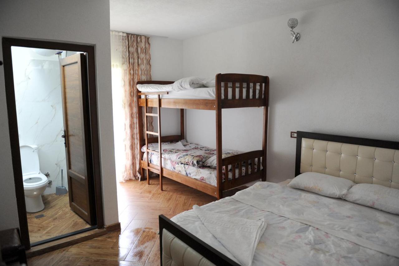 Guesthouse Demushi วัลโบเนอ ภายนอก รูปภาพ